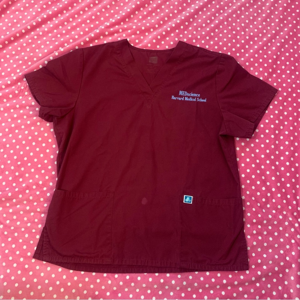 MEDscience Harvard Medical School scrub top
